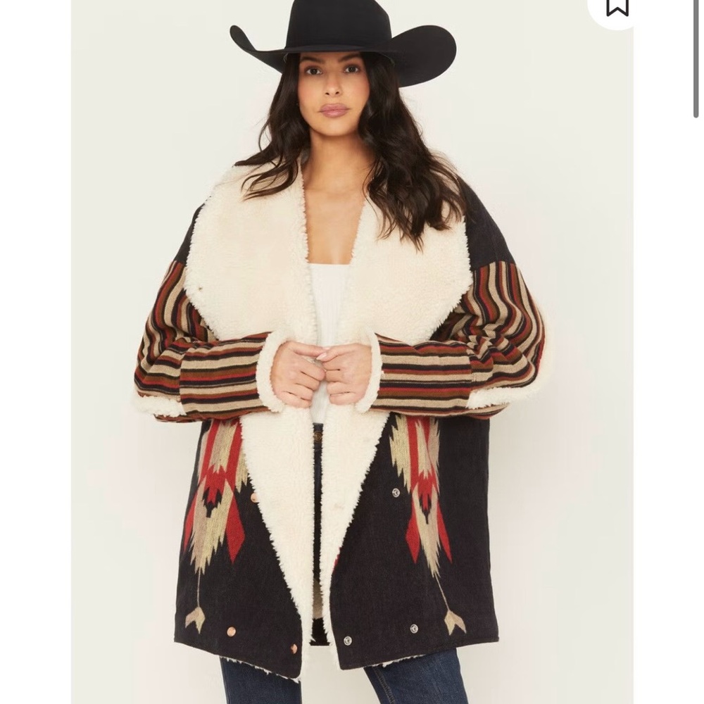 Cozy Western Sherpa-Trim Coat - Cream & Black